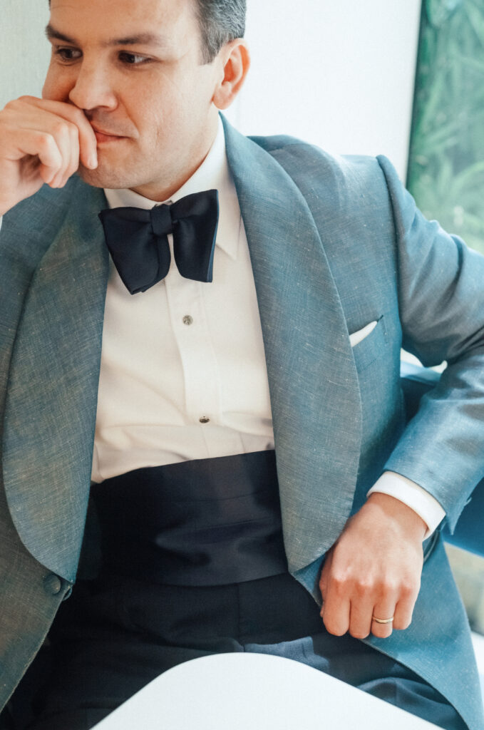 bow tie and cummerbund black tie accessories