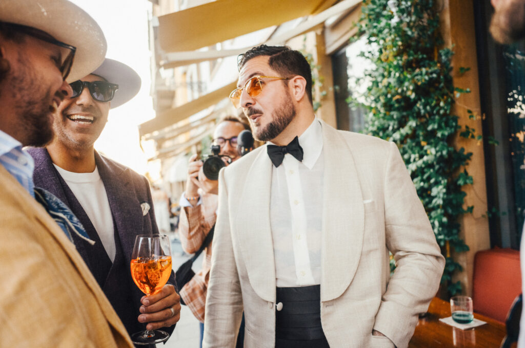 Men having aperitivo drinks in Florence at Pitti Uomo 110
